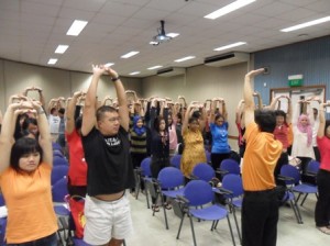 Start our day with meridian stretching and warm up.